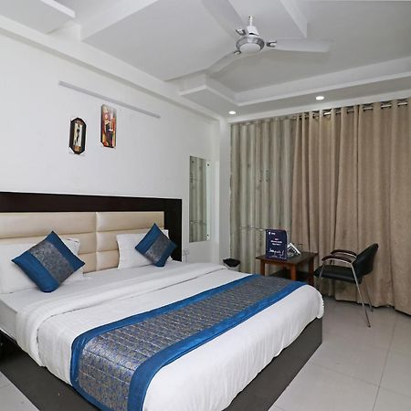 OYO 11633 Hotel Sweet Palace Neu-Delhi Exterior foto